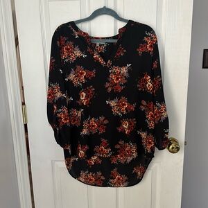 Daniel Rainn Size Large flowered blouse. open v neck  with buttons at sleeves